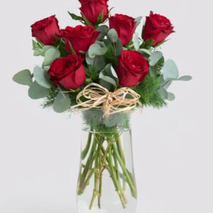 Cam Vazoda 7 Kırmızı Gül
