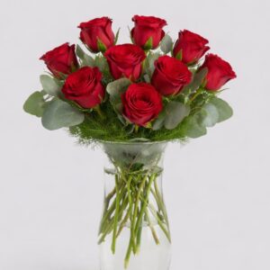 Cam Vazoda 9 Kırmızı Gül